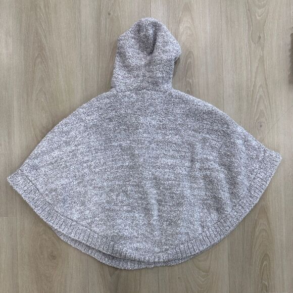 Barefoot Dreams Cozy Chic Girls Hooded Button Front Cape Sweater Size 6, NWT - Picture 4 of 5